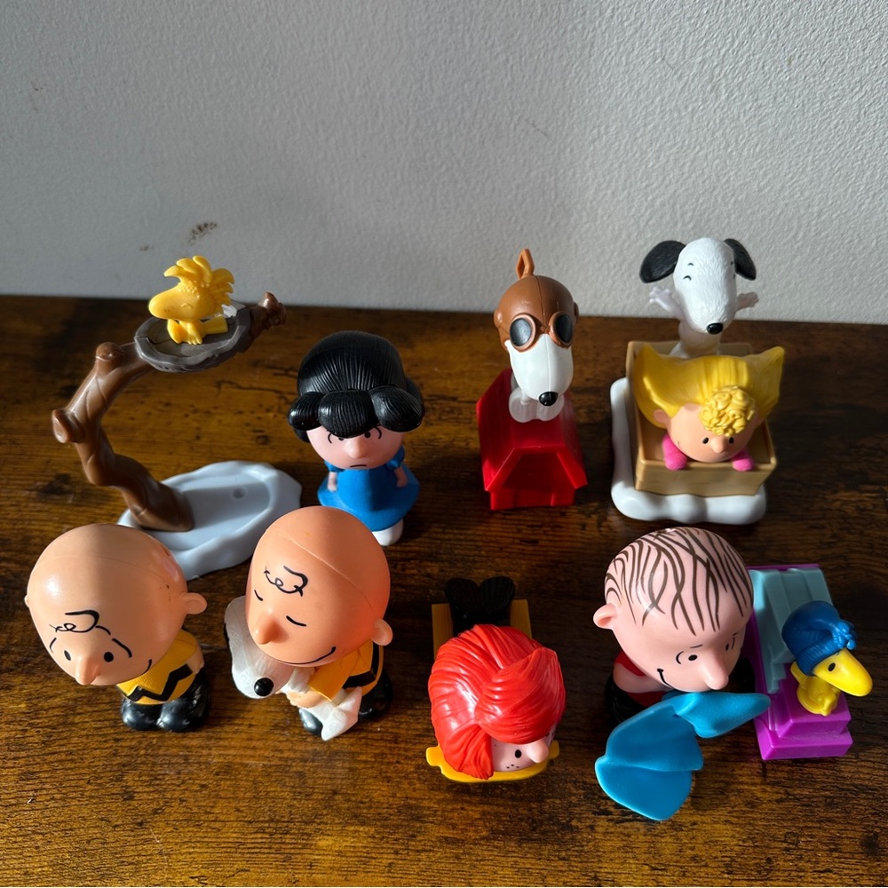 2015 McDonald's Peanuts Movie Happy Meal Toy Lot Set of 9 Snoopy & Charlie Brown